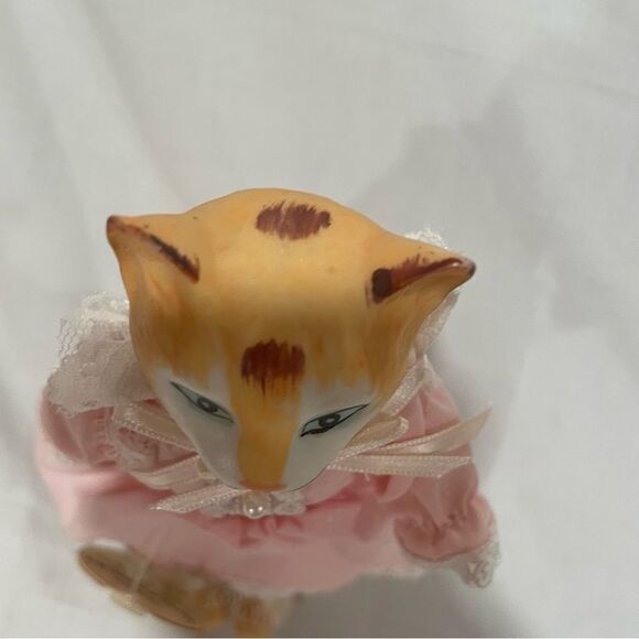 Vintage Goebel Porcelain 7”H Orange Tabby Cat Doll With Stand Made Germany - Picture 5 of 10